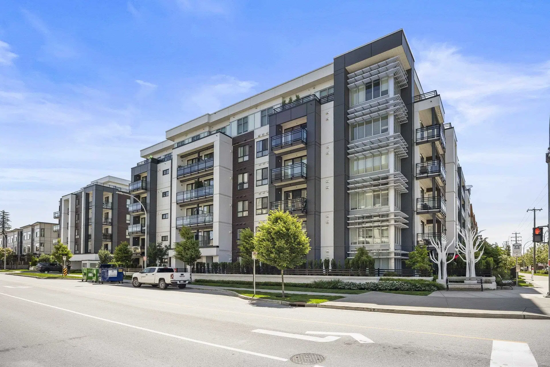 A502 – 20838 78b Avenue