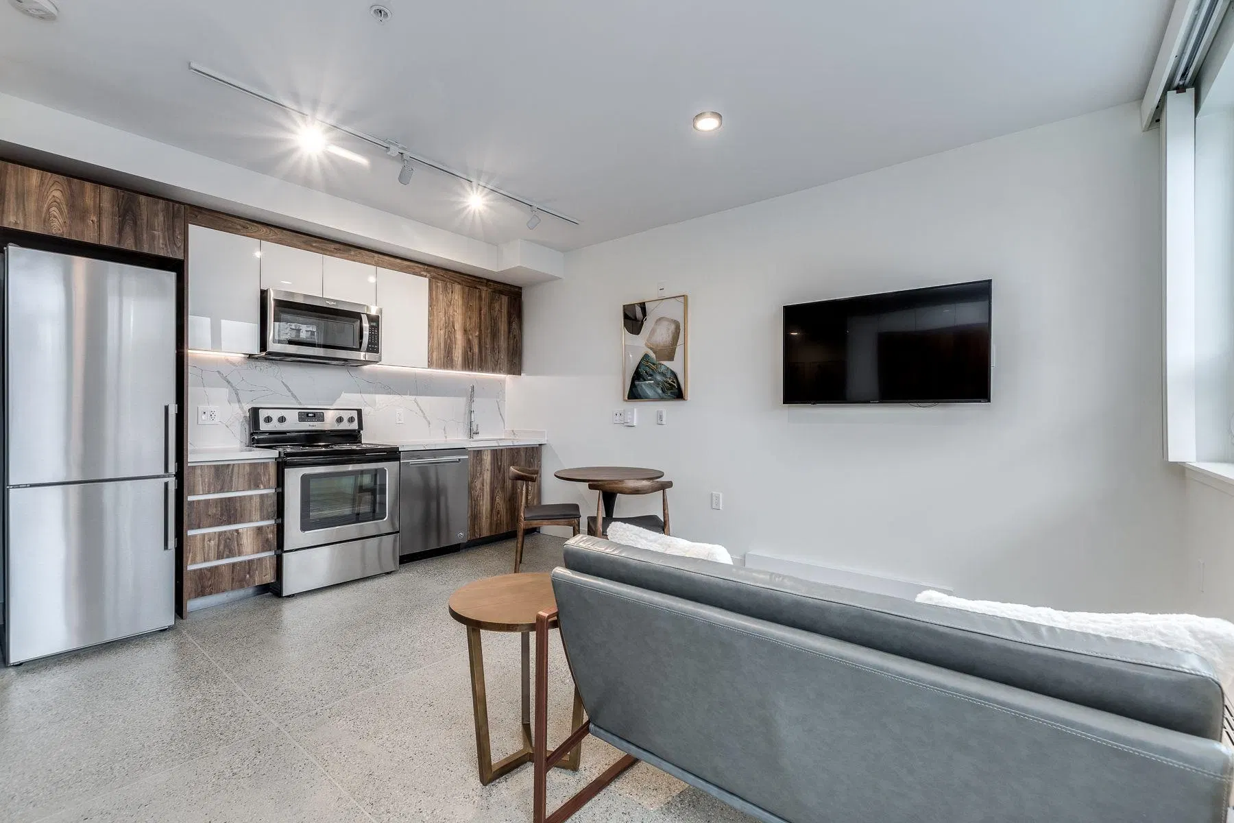 Photo 3 of 16 at #104 – 1170 Barclay Street