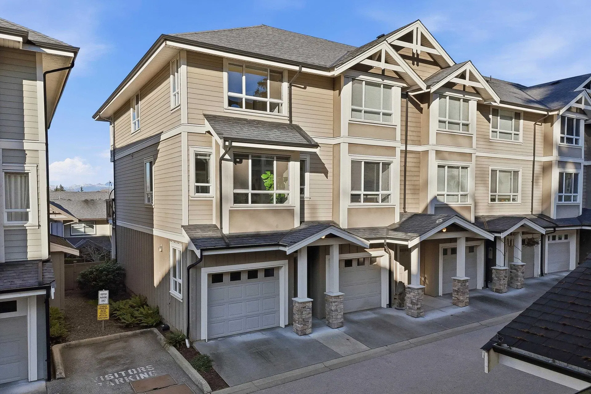Photo 1 of 32 at #40 – 2955 156 Street
