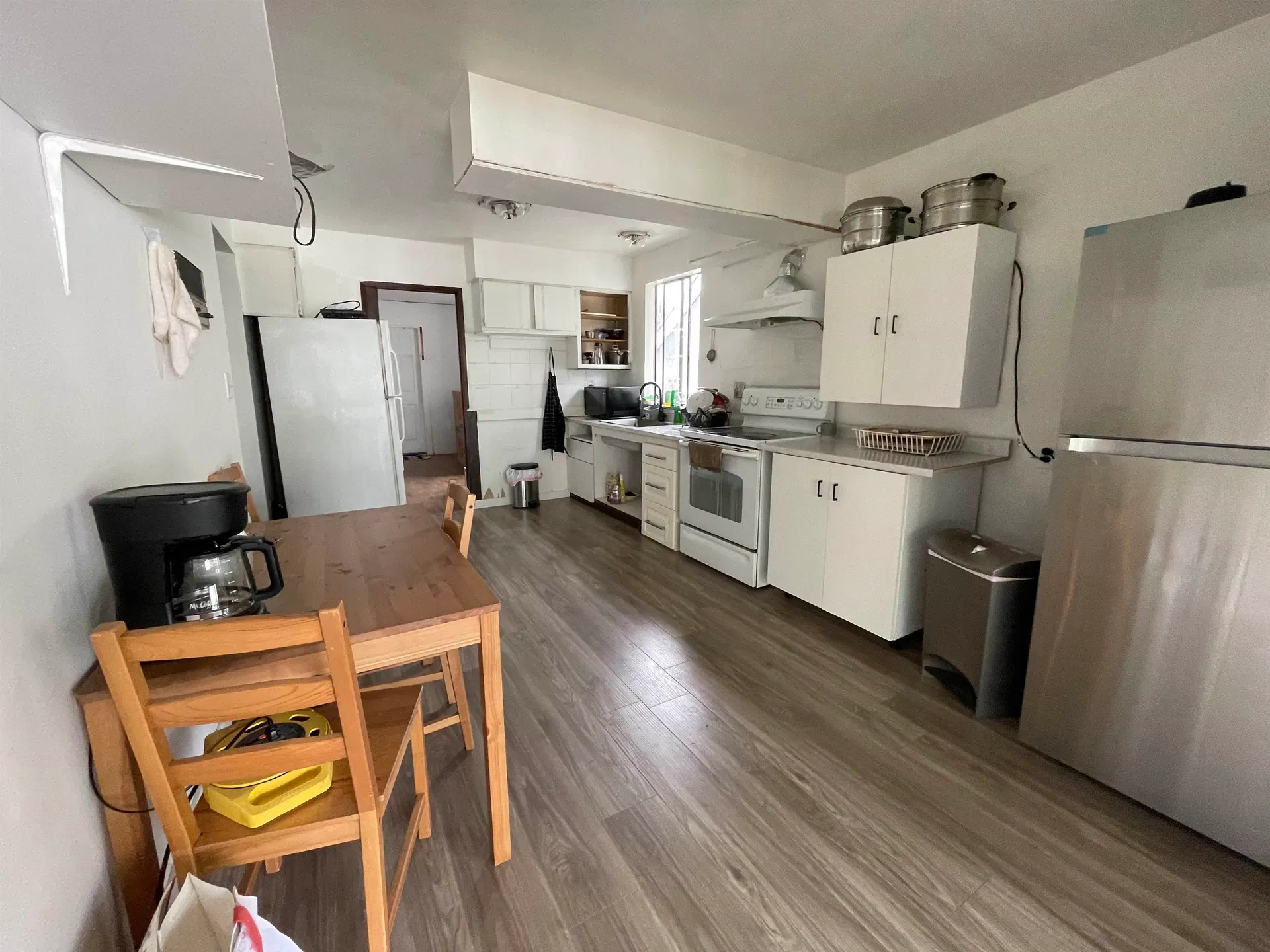 Photo 3 of 10 at 3469 W 8th Avenue