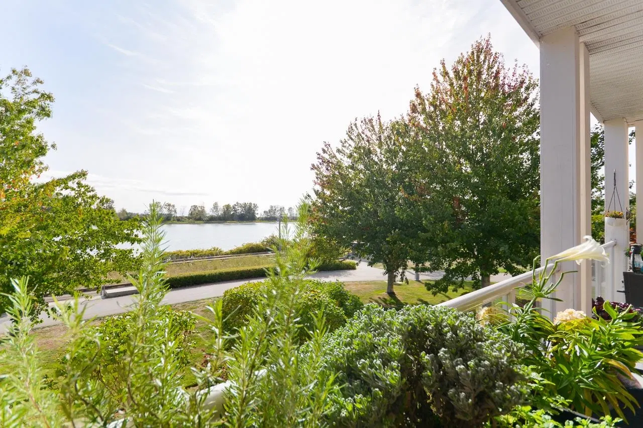#219 – 4500 Westwater Drive
