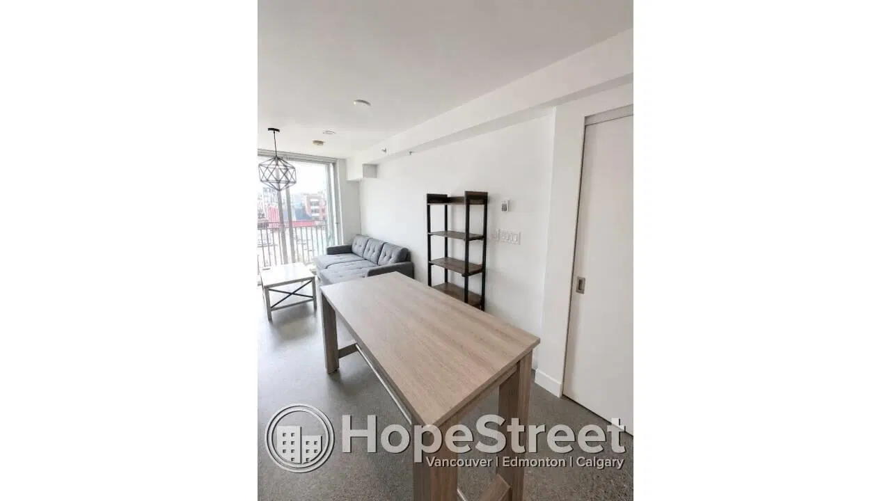 Photo 5 of 15 at #605 – 231 East Pender Street