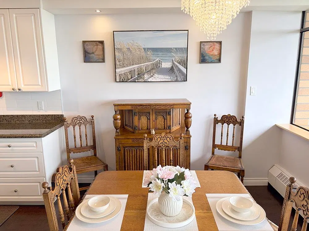 Photo 4 of 24 at #1606 – 6611 Minoru Boulevard