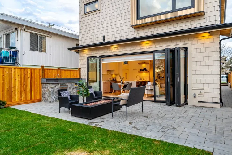 Photo 3 of 19 at #2 – 5355 Inverness Street