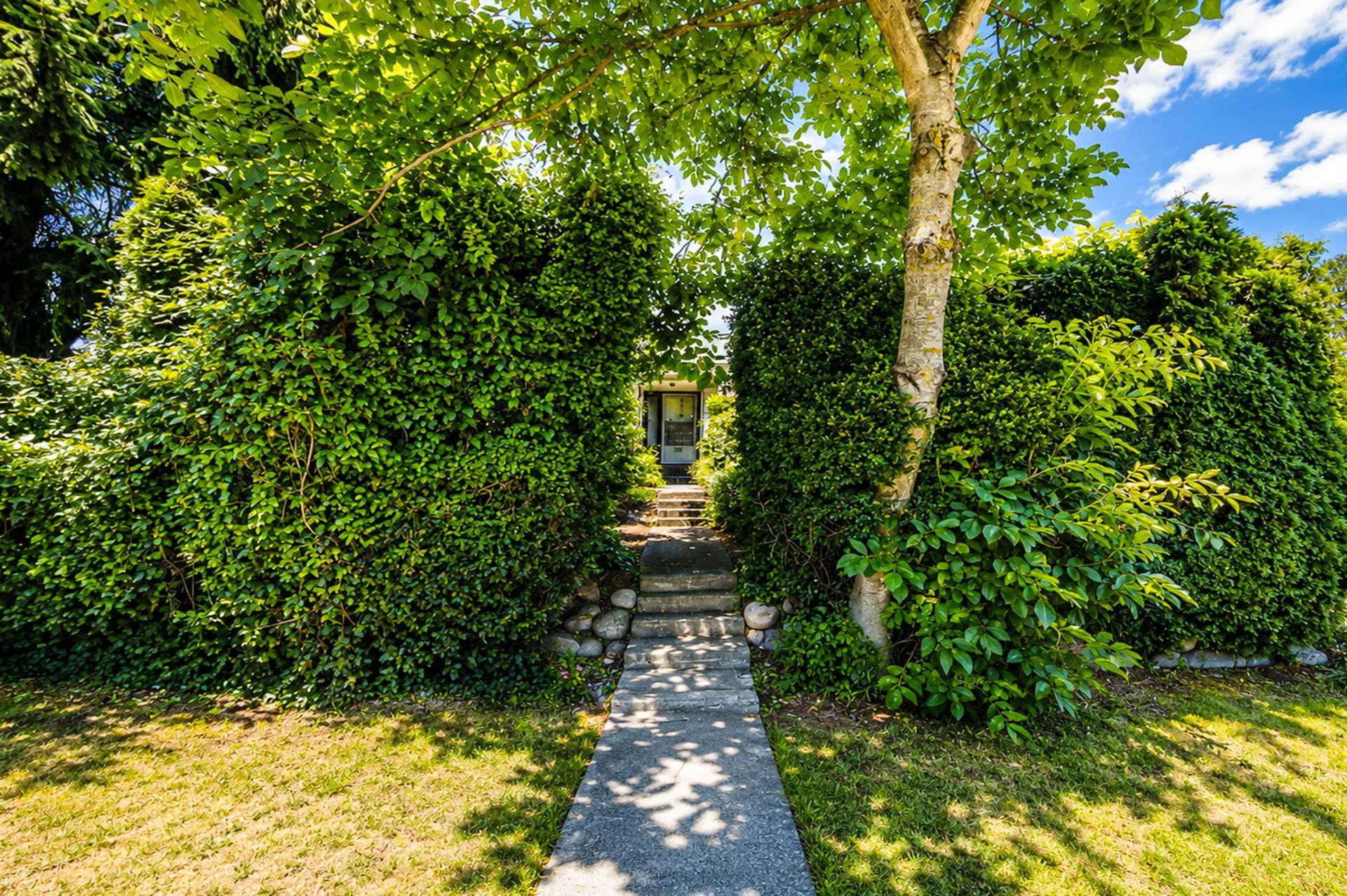 Photo 3 of 36 at 8259 10th Avenue