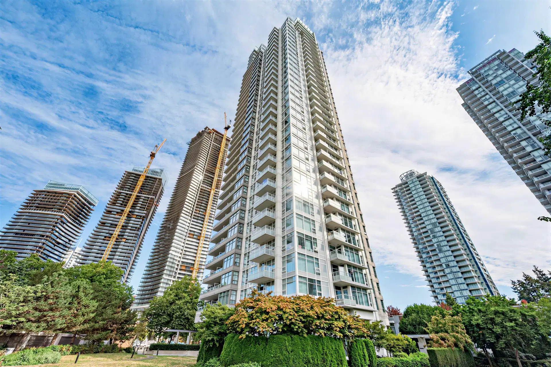 #908 – 4880 Bennett Street