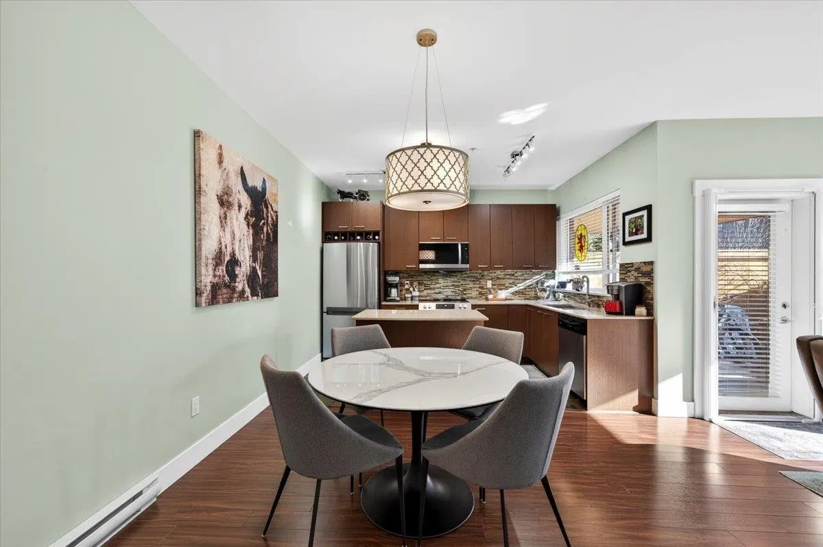Photo 4 of 31 at #102 – 2473 Atkins Avenue