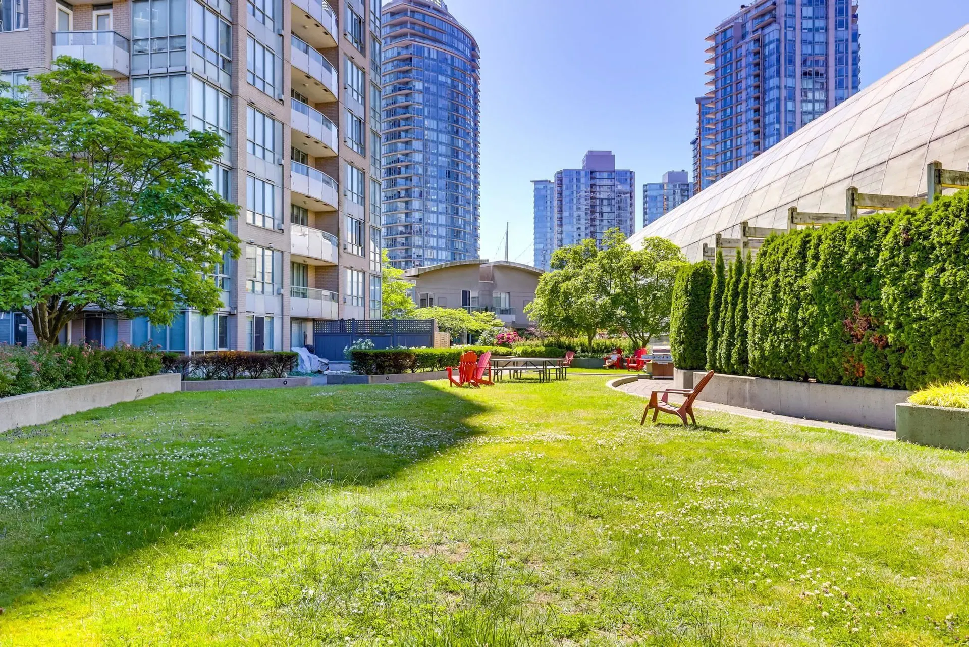 Photo 5 of 34 at TH3 – 63 Keefer Place