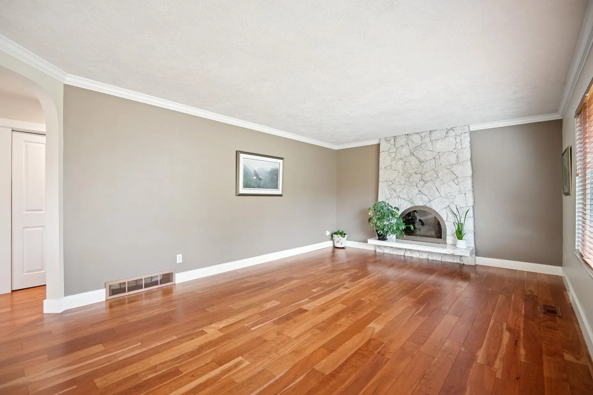 Photo 5 of 38 at 5508 Cedardale Court