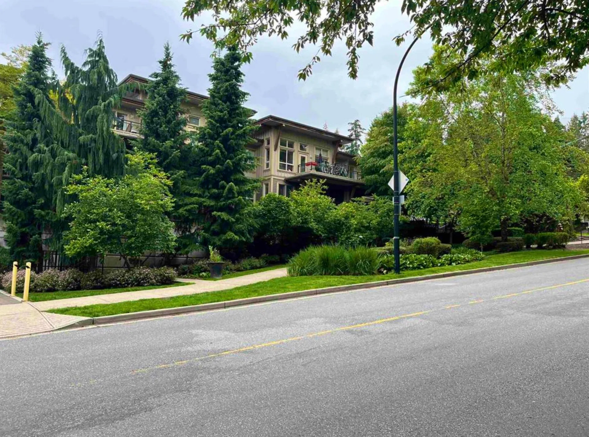Photo 2 of 21 at #317 – 1633 Mackey Avenue