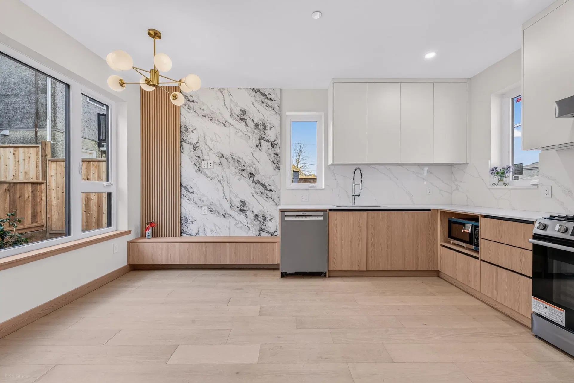 Photo 4 of 16 at #3 – 1325 E 37th Avenue