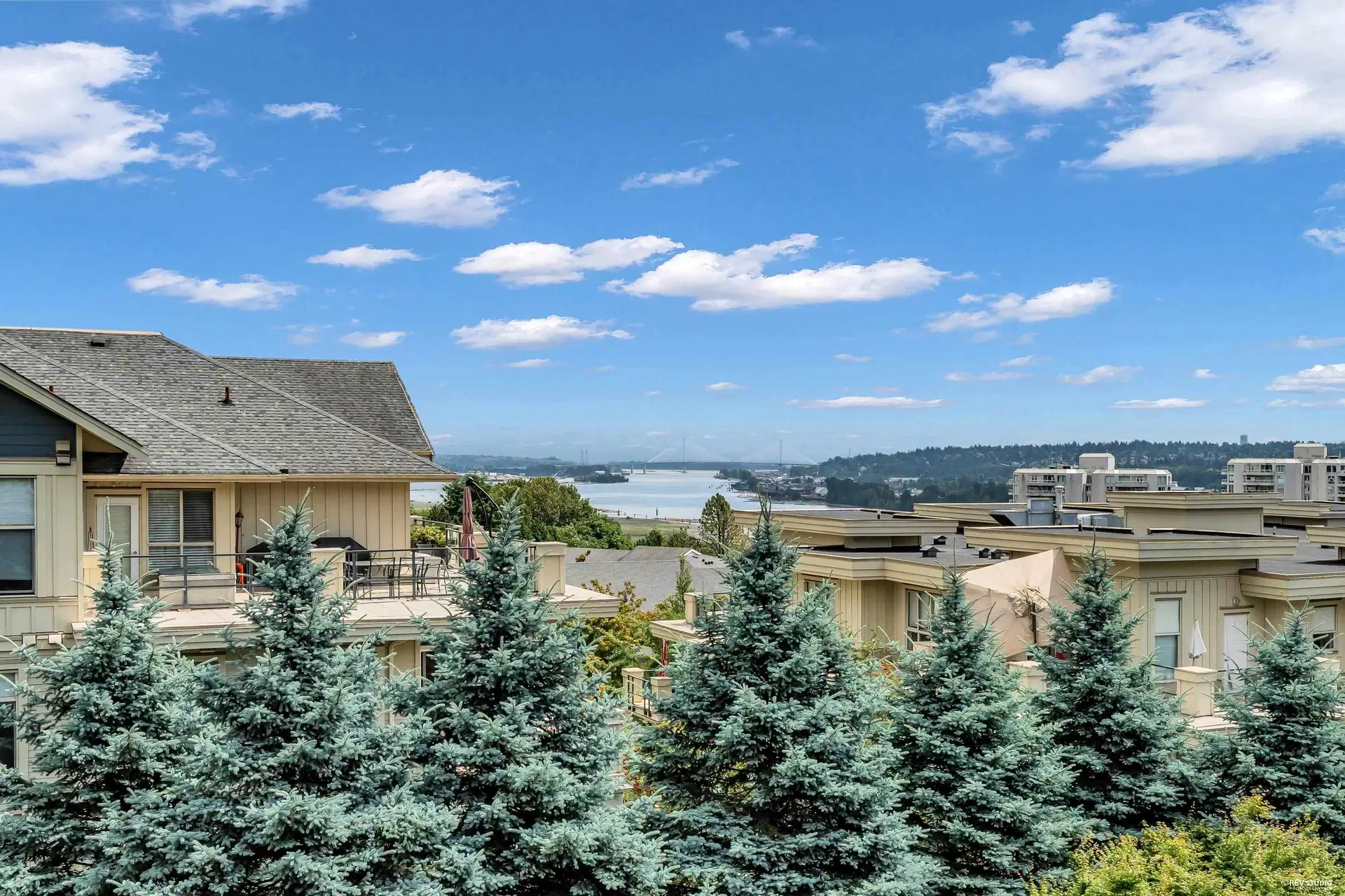 #307 – 285 Ross Drive