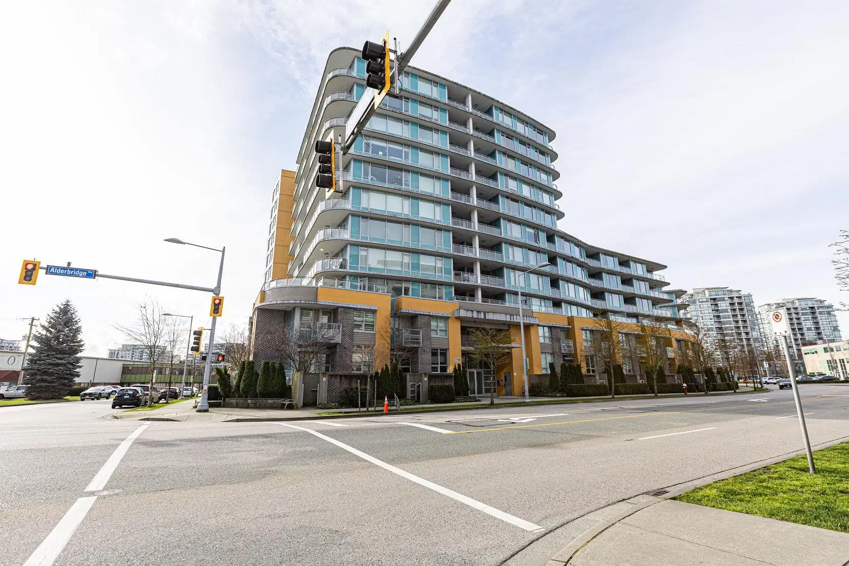#10 – 7708 Alderbridge Way
