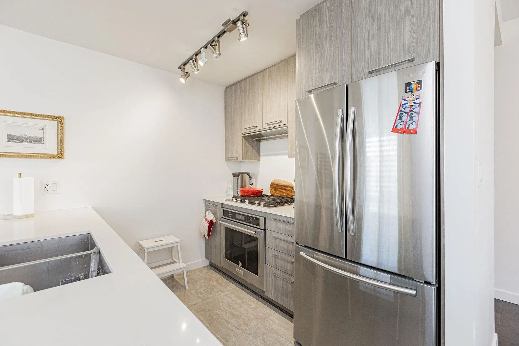 Photo 2 of 34 at #10 – 7708 Alderbridge Way