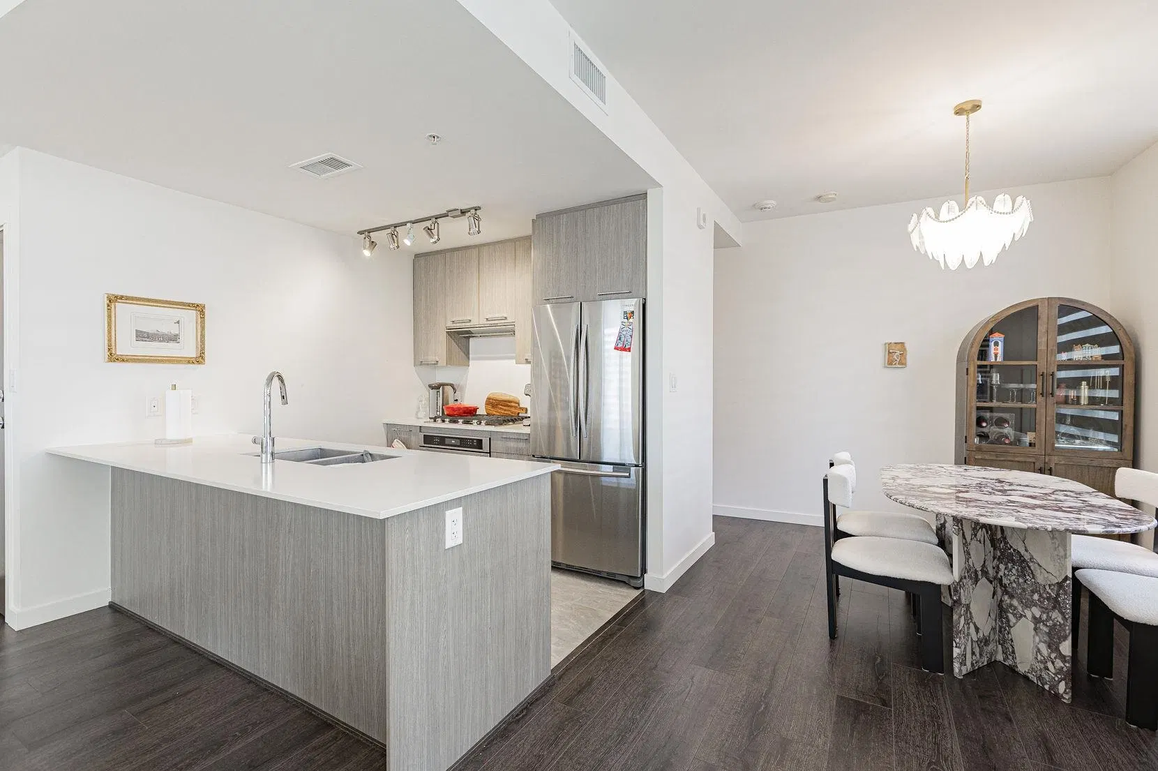 Photo 3 of 34 at #10 – 7708 Alderbridge Way