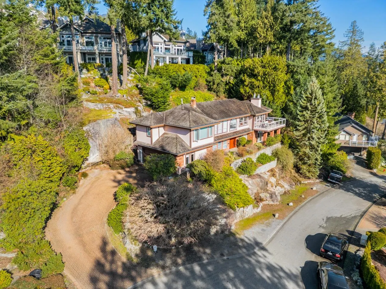 Photo 2 of 20 at 4815 Headland Close