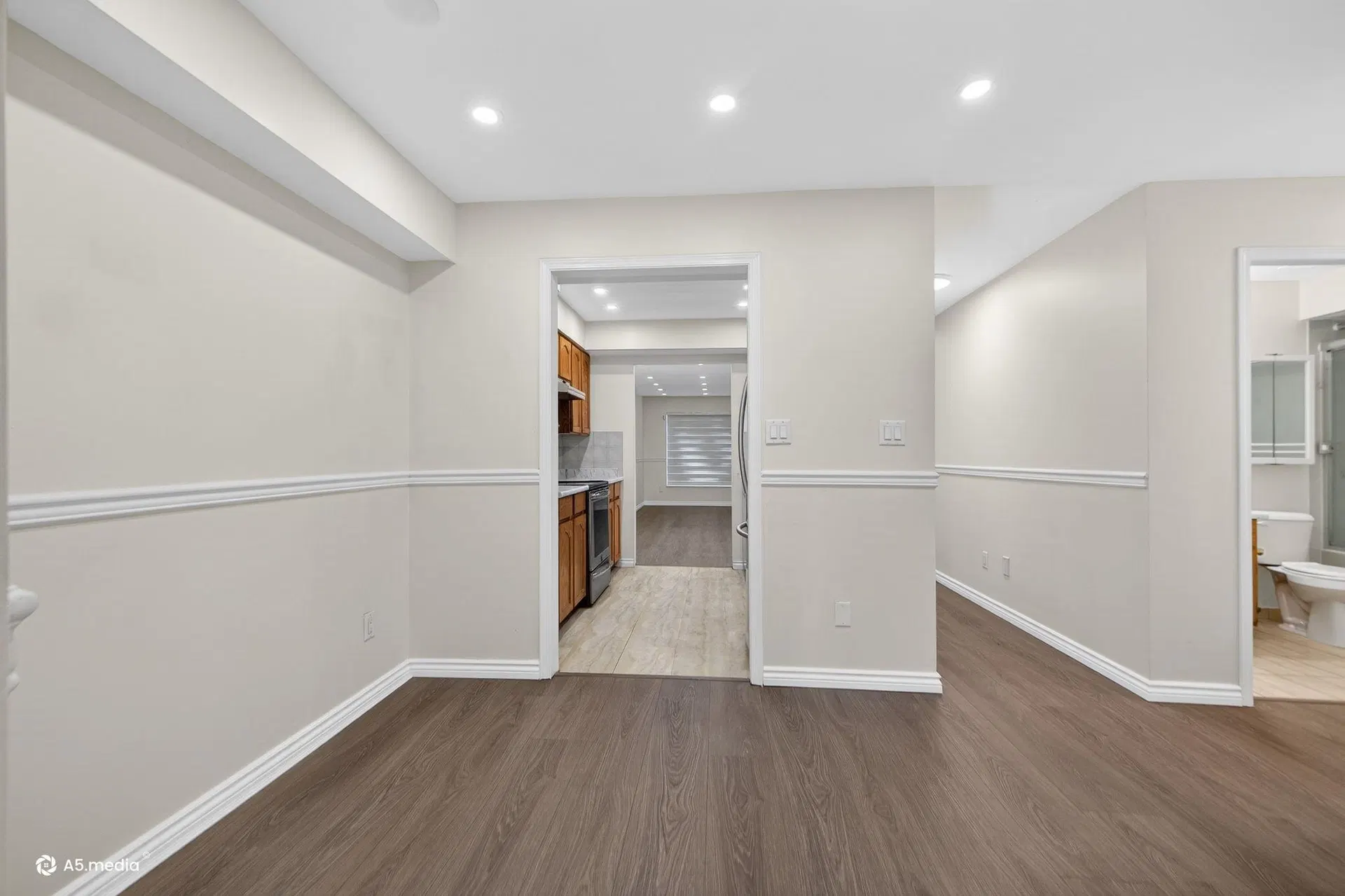 Photo 4 of 31 at #129 – 13725 72a Avenue