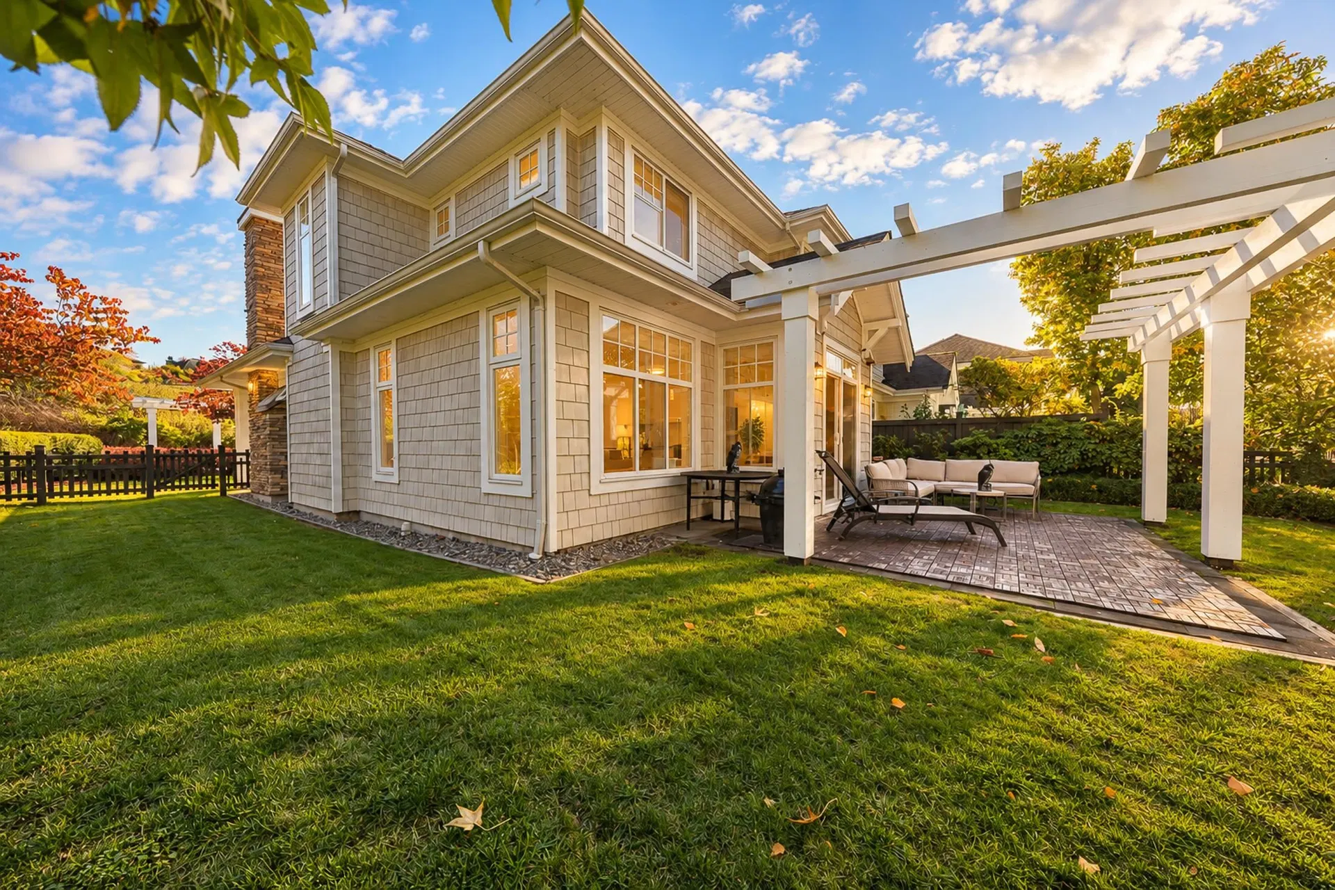 Photo 3 of 40 at #31 – 10500 Delsom Crescent