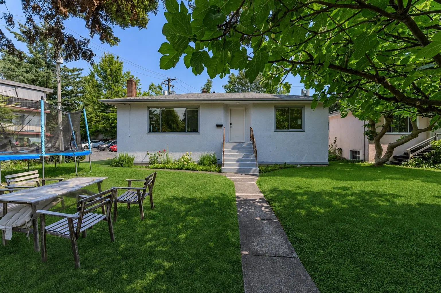 Photo 1 of 31 at 3008 Garden Drive