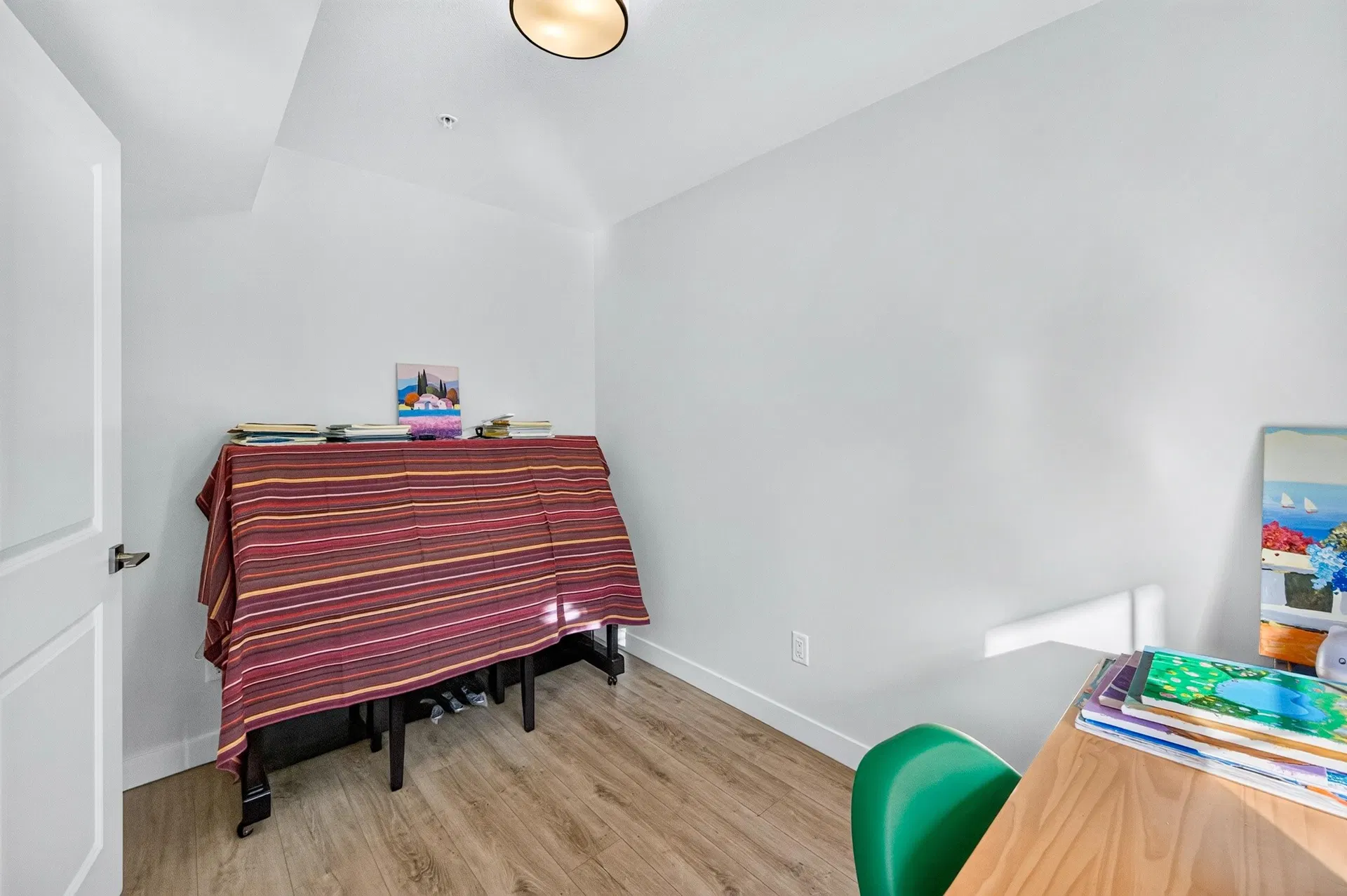 Photo 5 of 40 at #122 – 20180 84 Avenue
