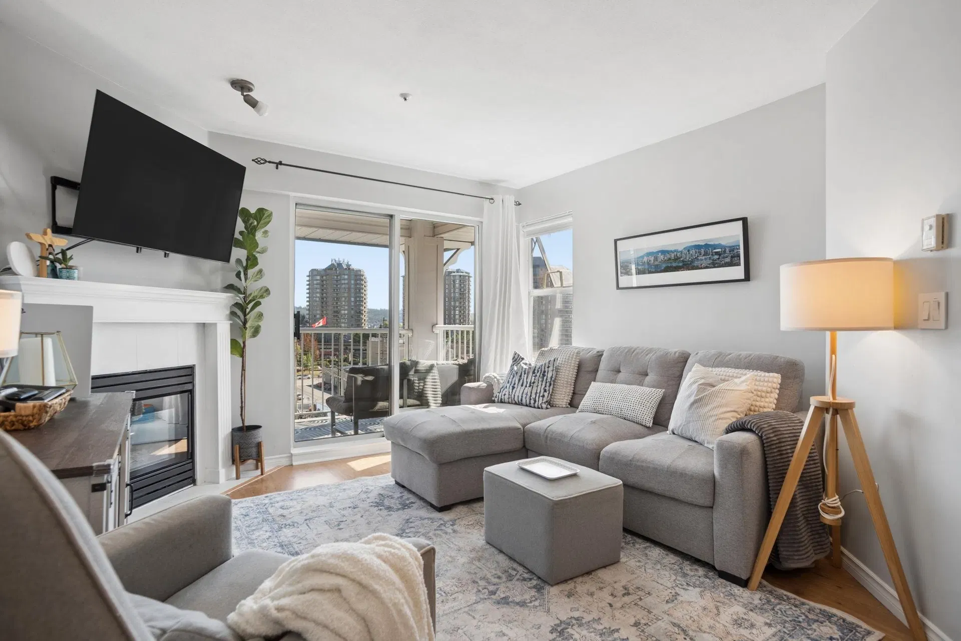 Photo 1 of 28 at #507 – 135 Eleventh Street