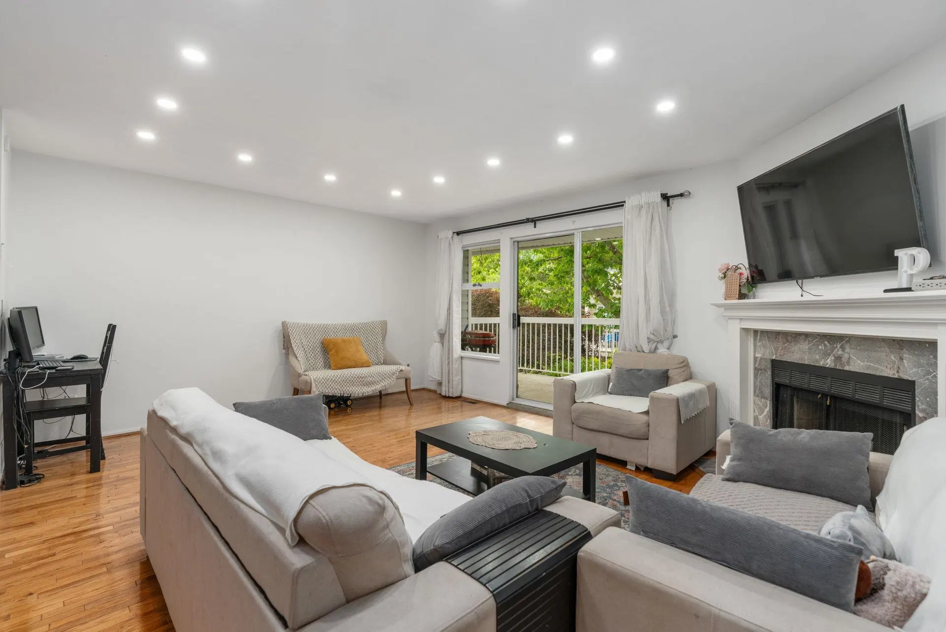 Photo 4 of 39 at #3 – 13981 70 Avenue