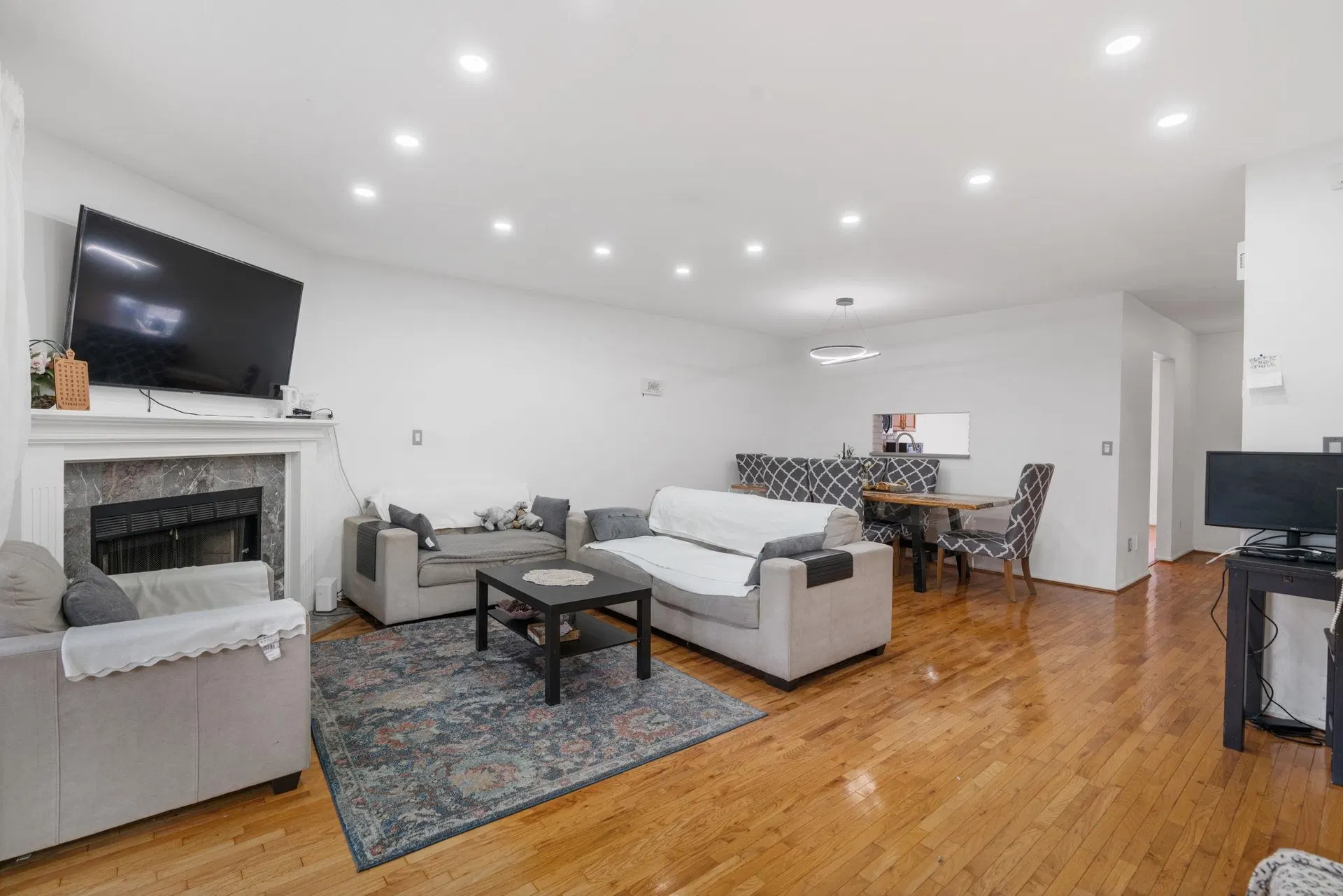Photo 5 of 39 at #3 – 13981 70 Avenue