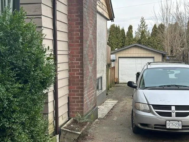 Photo 3 of 10 at 15087 Canary Drive