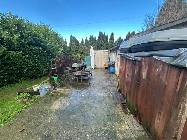 Photo 4 of 10 at 15087 Canary Drive
