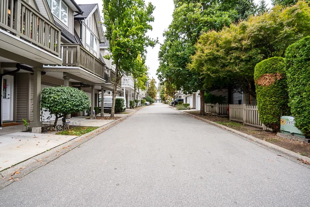 Photo 2 of 32 at #14 – 8775 161 Street