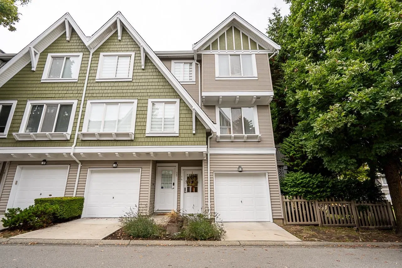 Photo 4 of 32 at #14 – 8775 161 Street
